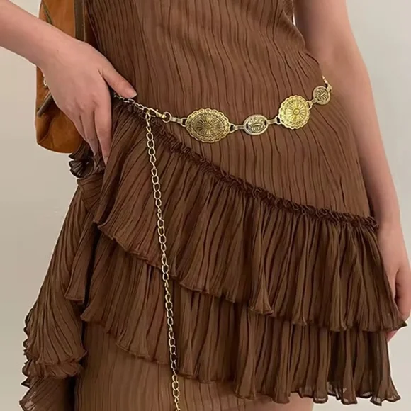 Vintage Gold Medallion Belt - Picture 3 of 13